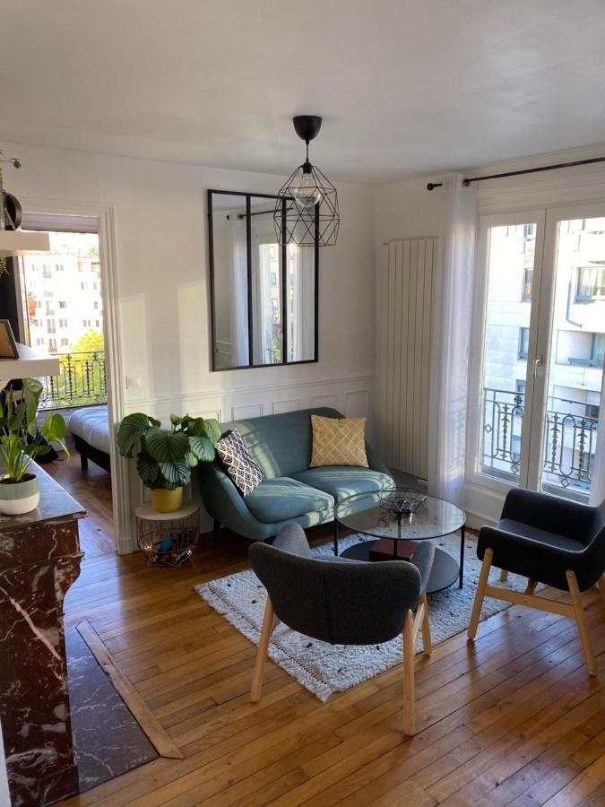 Appartement Buttes Chaumont Paris Exterior photo
